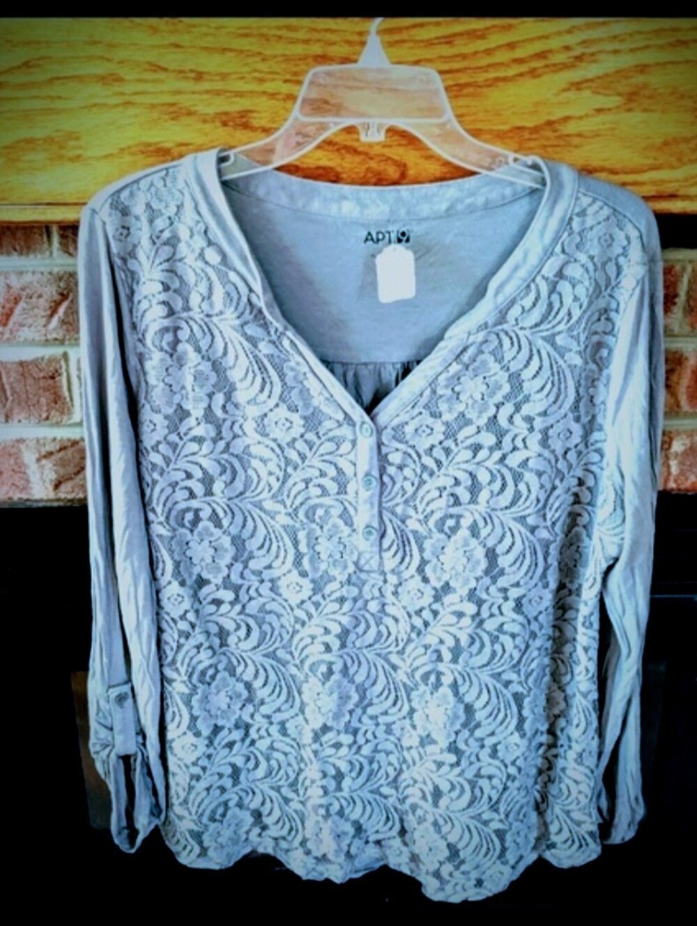 Apt 9 brand gray lace 3/4 sleeve top size XL